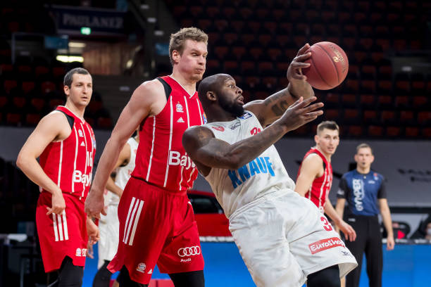 张先生是一 张先生是一