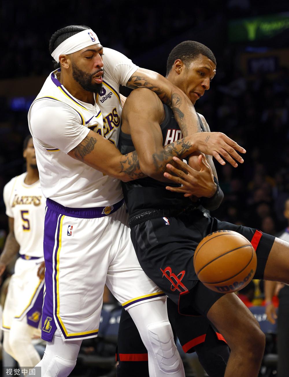 数据之中显 数据之中显